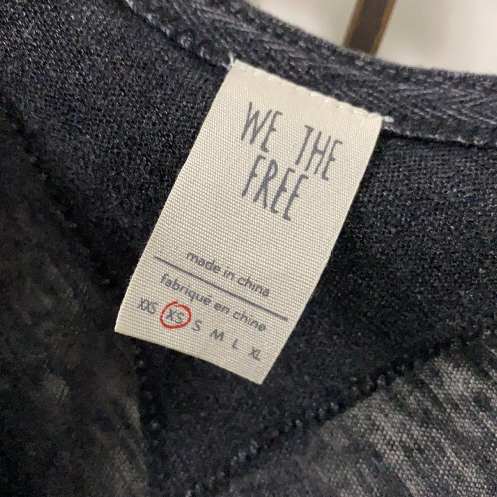 Free People We The Free Dark Gray Linen Cotton Head in the Clouds V Neck Tee XS - Picture 13 of 16